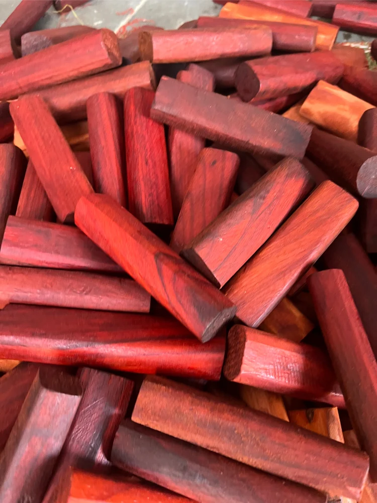 cây đàn hương trong kiến trúc
