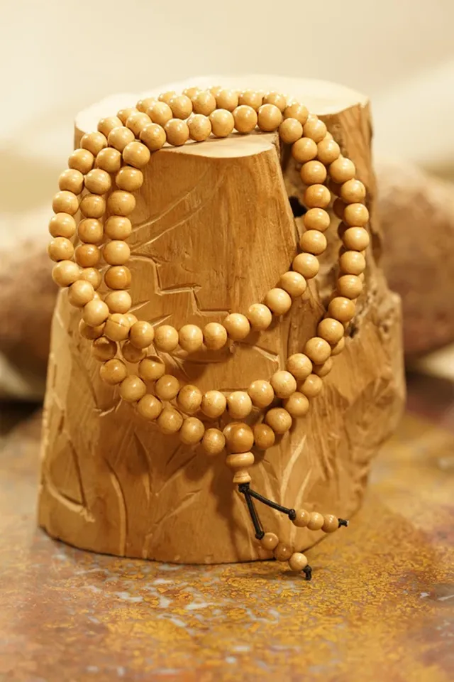 đàn hương hợp mệnh gì