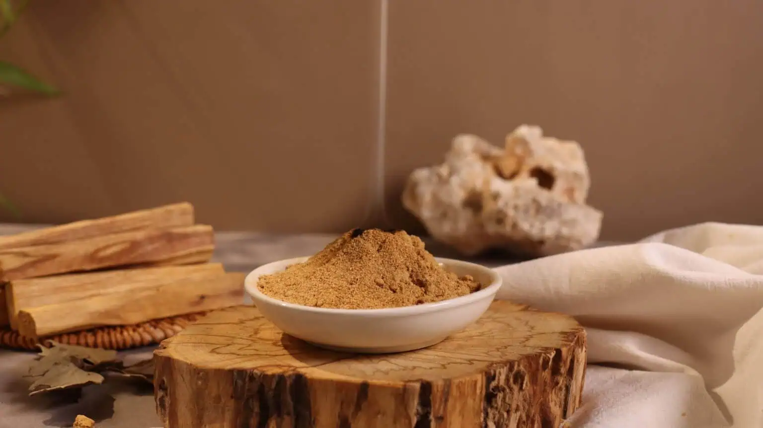 dùng đàn hương trong lễ cúng