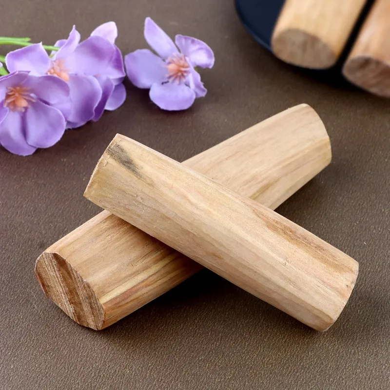 giá bán gỗ lõi đàn hương tại vườn