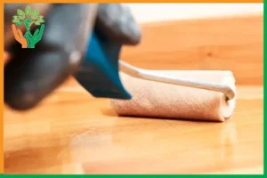 khử nhựa bề mặt gỗ đàn hương