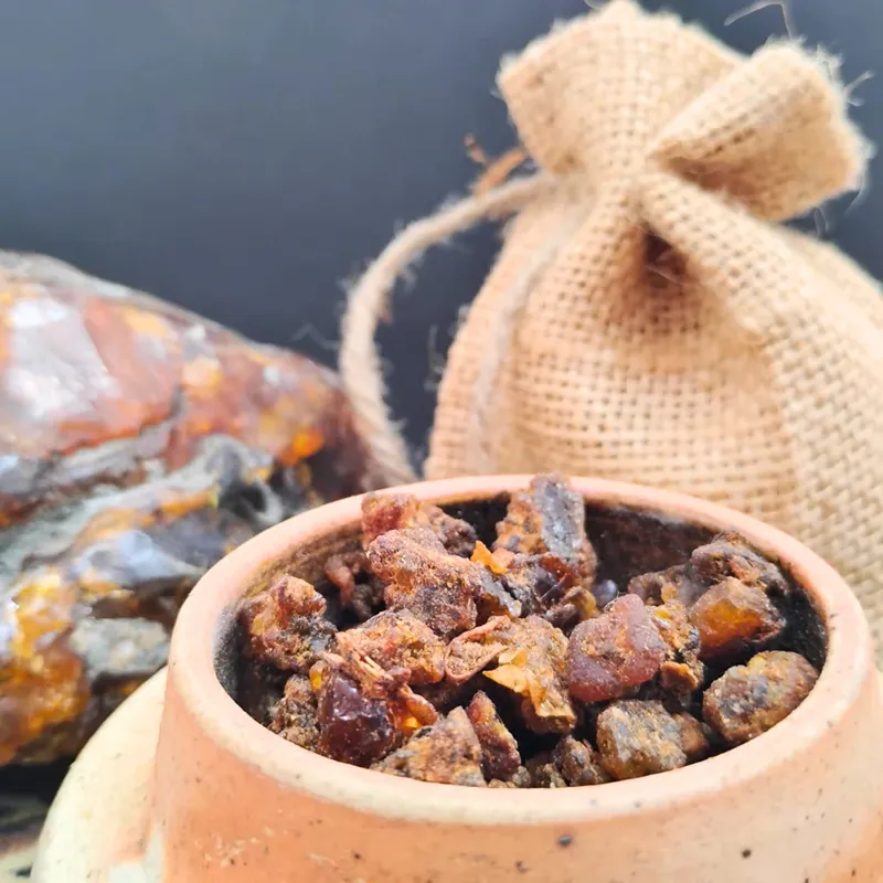 nhụa cây đàn hương có tác dụng gì