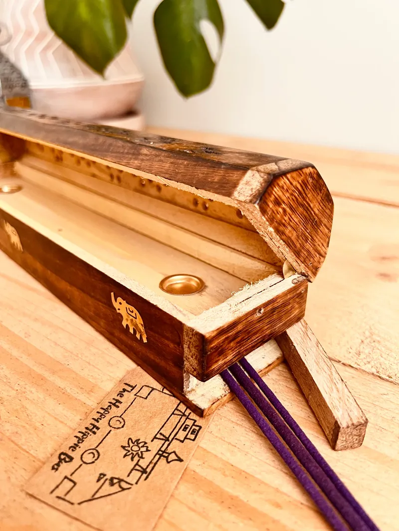ống đựng nhang bằng gỗ đàn hương